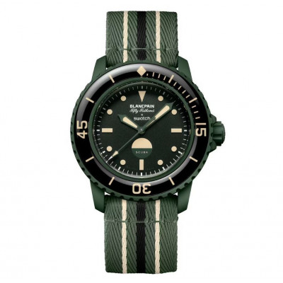 Swatch x Blancpain Green Abyss — часы Bioceramic Scuba Fifty Fathoms Swatch x Blancpain Green Abyss — часы Bioceramic Scuba Fifty Fathoms